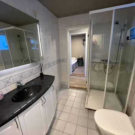 Enter Backpack Aparthotel 4*