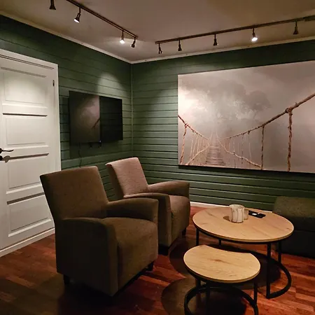 Enter Backpack Aparthotel Tromsø