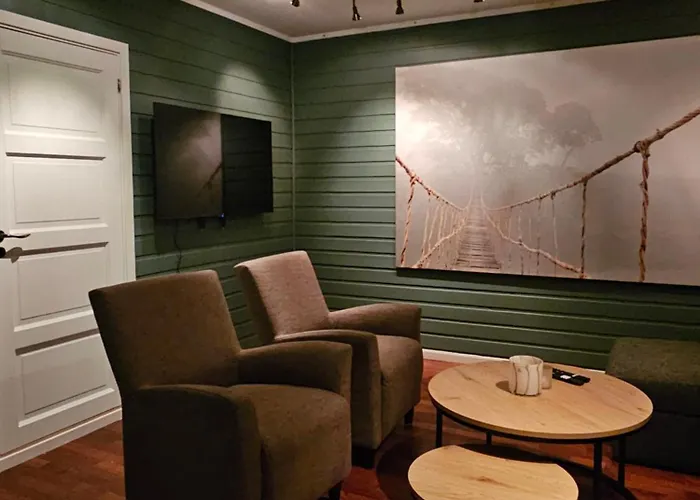 Enter Backpack Aparthotel Tromso